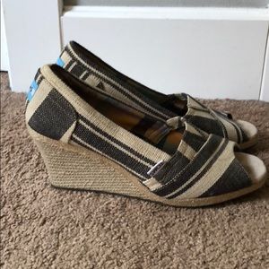 TOMS- Women’s Wedges - Size 9.5 W